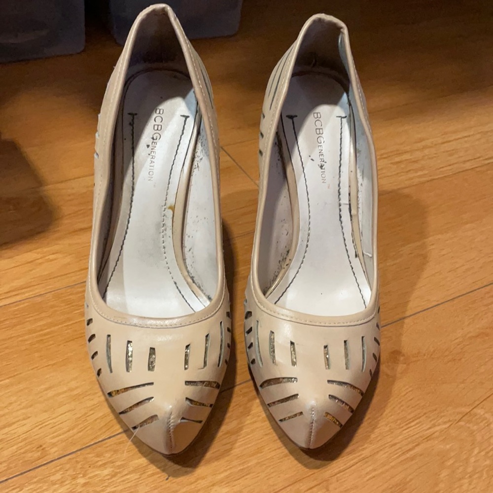 BCBG generation heels with gold sparkles